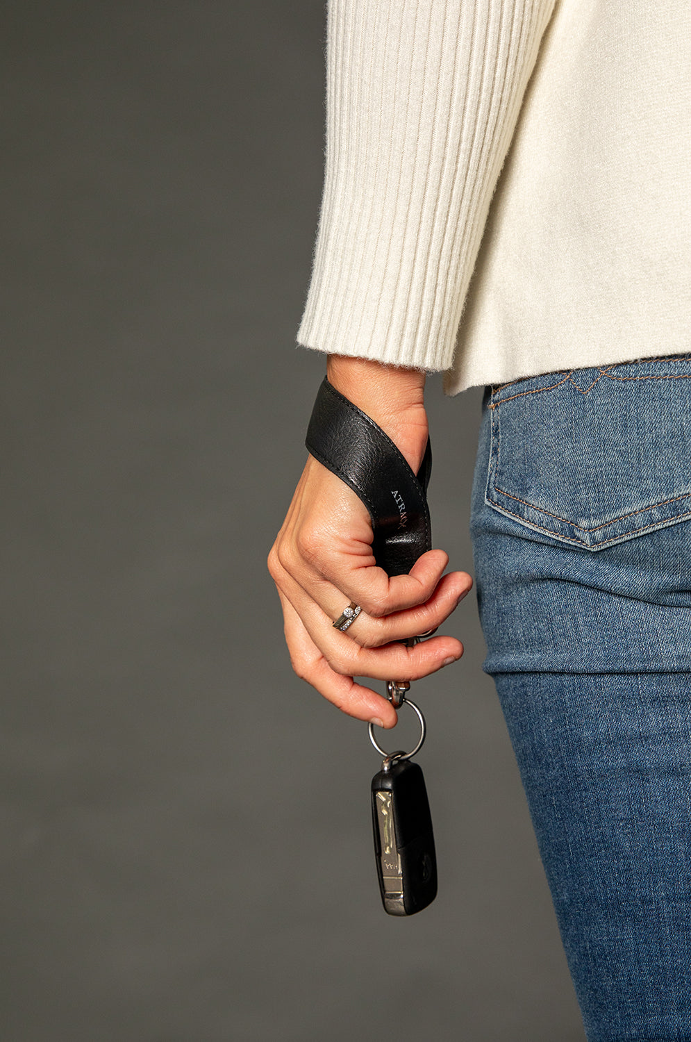 Buy Vegan Leather Wristlet Strap Replacement Wrist Strap Wristlet Keychain  Black Detachable Wristlet Strap for Clutch, Wallet, Keys Lanyard Loop  Online in India 