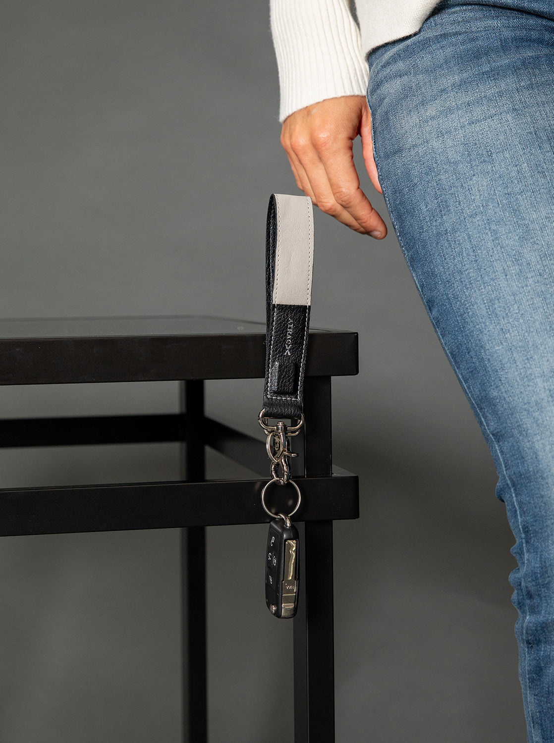 Magnetic keychain long strap | Wristlet